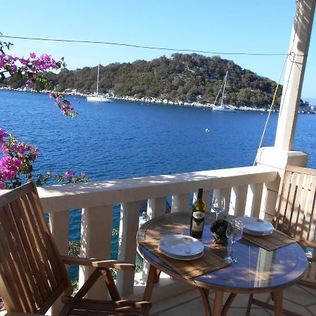 Villa Maria Lastovo エクステリア 写真